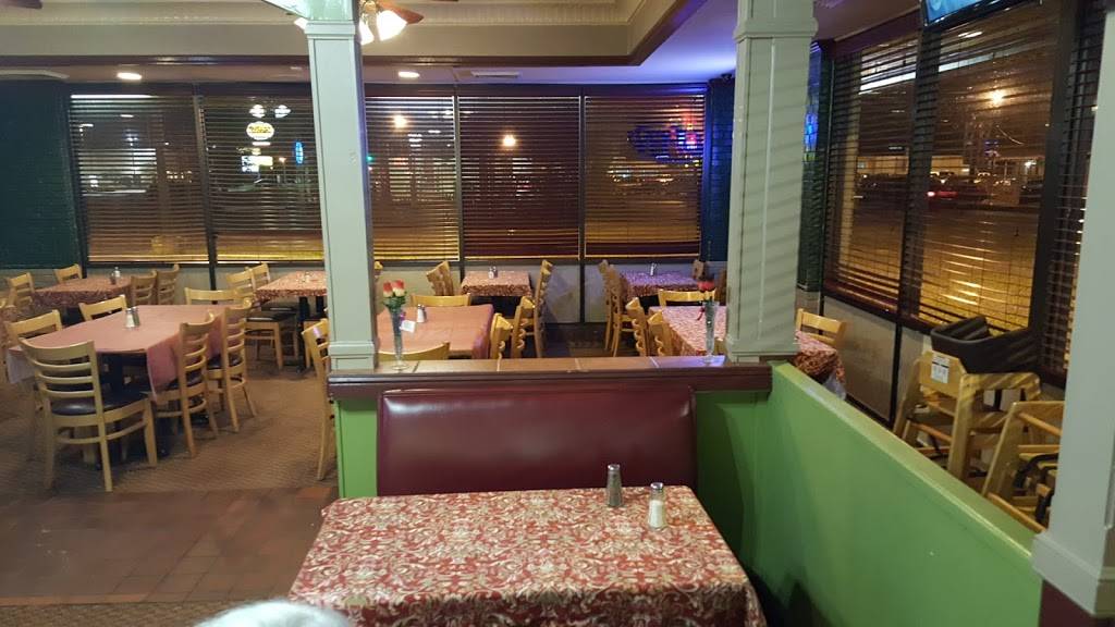 Marinas | restaurant | 1602 E 10th St, Roanoke Rapids, NC 27870, USA | 2523081800 OR +1 252-308-1800