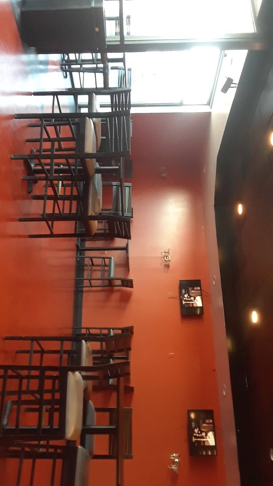 Golden Wingz | restaurant | 30763 Eureka Rd, Romulus, MI 48174, USA | 7349923821 OR +1 734-992-3821