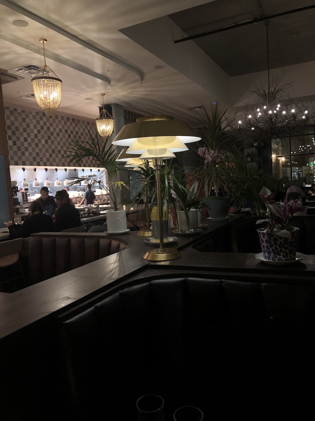 Mr. Pauls Supper Club | restaurant | 3917 Market St, Edina, MN 55424, USA | 6122598614 OR +1 612-259-8614