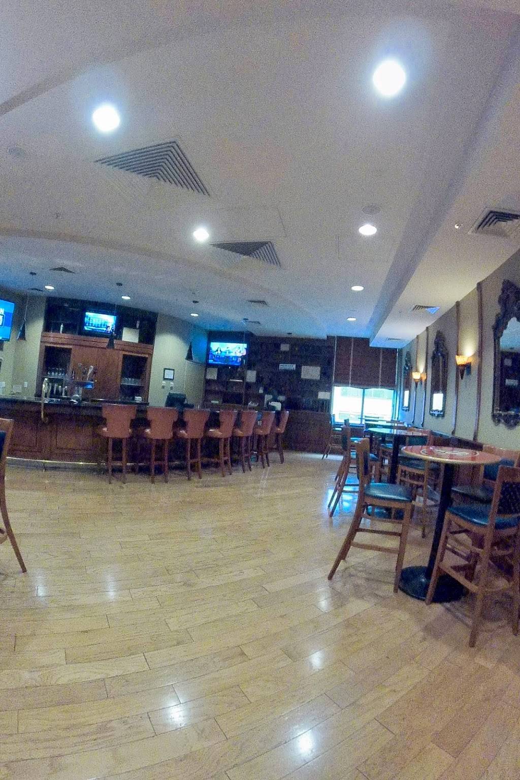 Whispers Bar & Grill | restaurant | 299 2nd St, San Francisco, CA 94105, USA | 4159470700 OR +1 415-947-0700