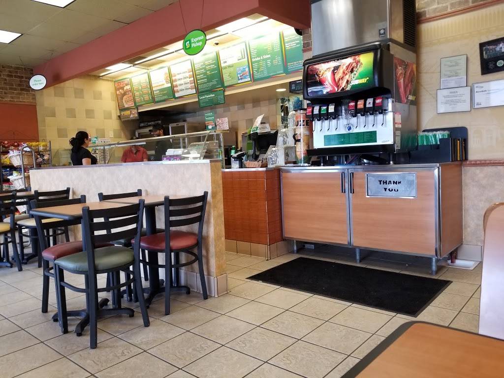 Subway Restaurants | restaurant | 22085 Center St, Castro Valley, CA 94546, USA | 5107282062 OR +1 510-728-2062