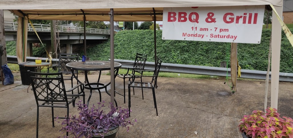 Big Bees BBQ & Grill Restaurant | restaurant | 830 W Pine St, Vicksburg, MS 39180, USA | 6018313951 OR +1 601-831-3951