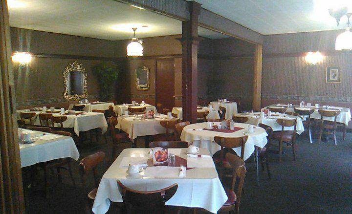 Old Brick House | restaurant | 90 S 3rd St, Ste. Genevieve, MO 63670, USA | 5738832724 OR +1 573-883-2724