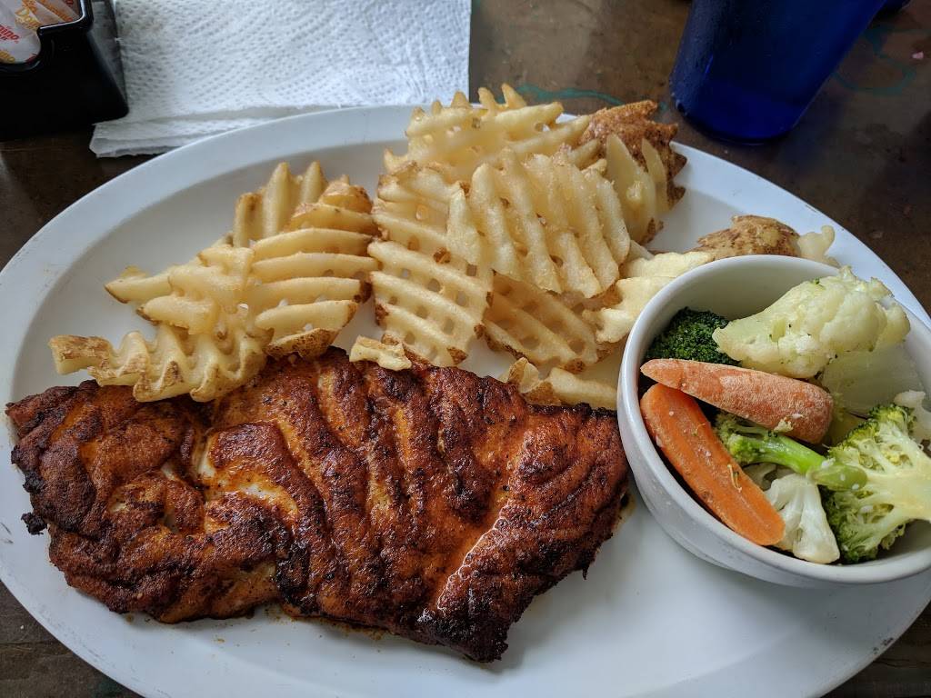 Dockside Daves | restaurant | 14701 Gulf Blvd, Madeira Beach, FL 33708, USA | 7273929399 OR +1 727-392-9399