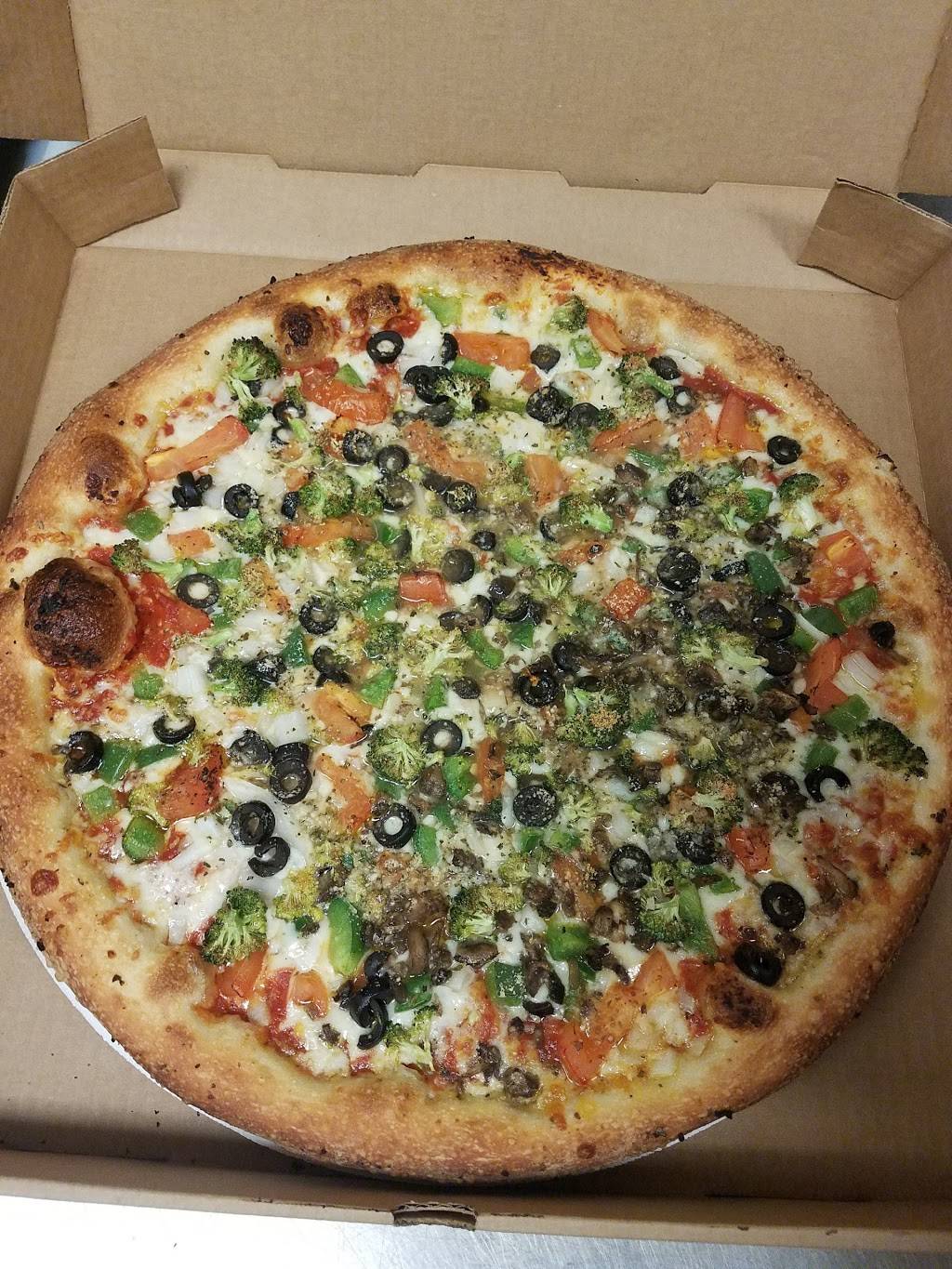 Jakes Pizza | restaurant | 619 N Pinellas Ave, Tarpon Springs, FL 34689, USA | 7279403725 OR +1 727-940-3725