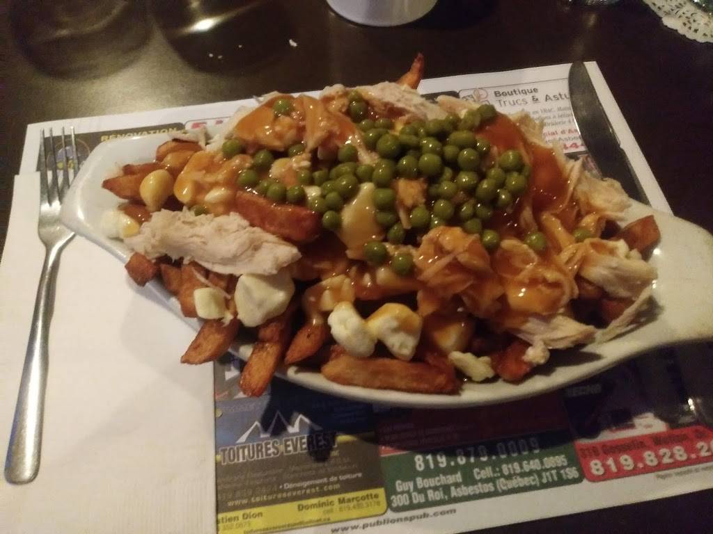 Restaurant LApéro | restaurant | 3 Chemin des Trois Lacs, Asbestos, QC J1T 3T2, Canada | 8198797000 OR +1 819-879-7000