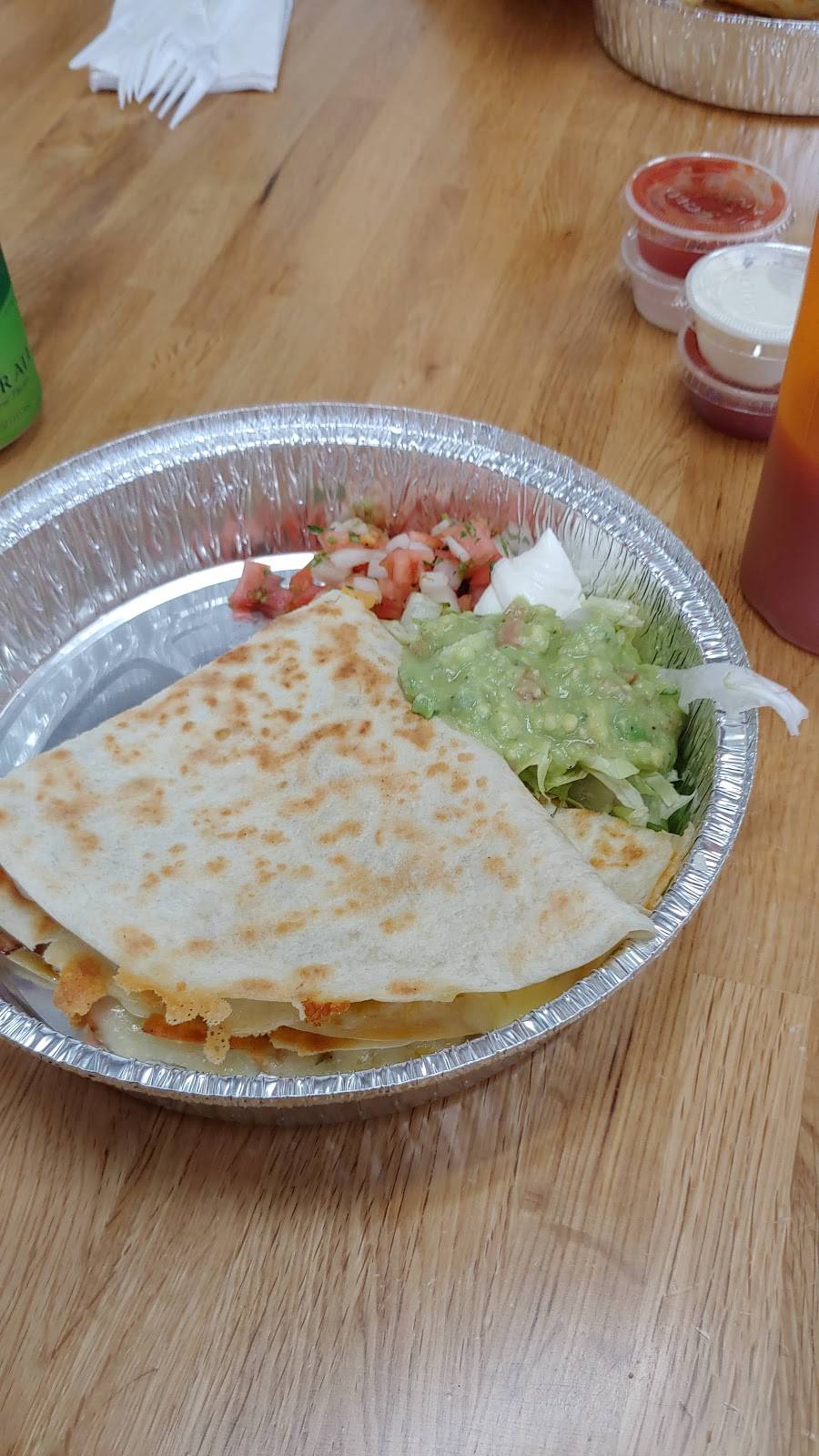 Selden Grill | restaurant | 656 Middle Country Rd, Selden, NY 11784, USA | 6313203338 OR +1 631-320-3338