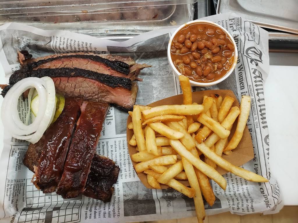 Gaskins barbecue and Lobster | restaurant | 15 Railroad Ave, York, ME 03909, USA | 2073614109 OR +1 207-361-4109