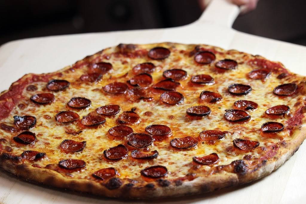 Sauced at Kinsmen | restaurant | 409 Canal St, Milldale, CT 06467, USA | 8606373343 OR +1 860-637-3343