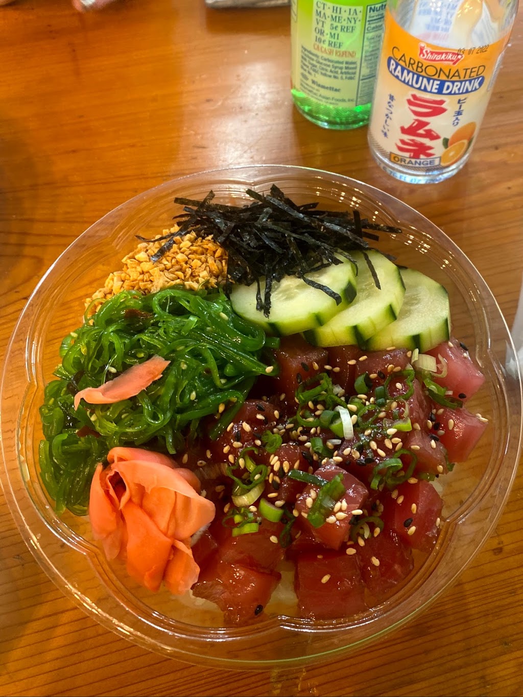 FUNKO Poke bowls | restaurant | 334 N Donnelly St, Mt Dora, FL 32757, USA | 3522270811 OR +1 352-227-0811