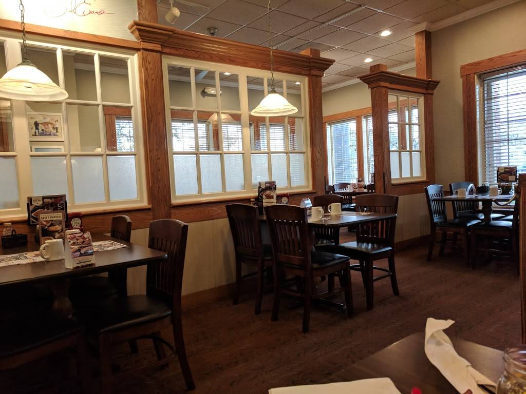 Bob Evans | restaurant | 16500 Snow Rd, Brook Park, OH 44142, USA | 2162673034 OR +1 216-267-3034