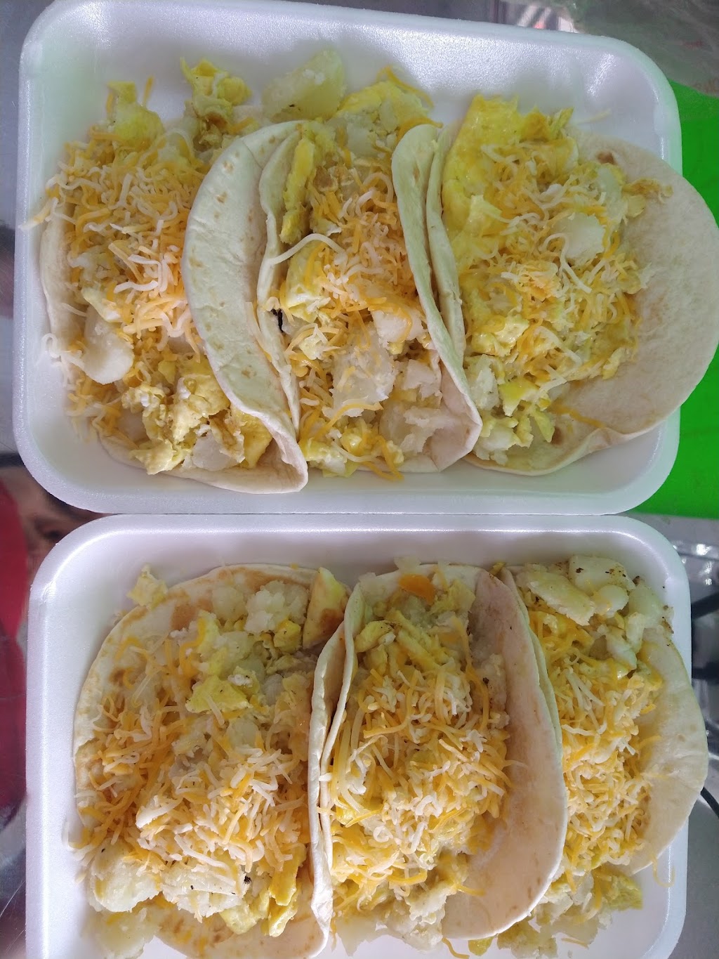 Traila la poblanita | restaurant | 4749 E Ben White Blvd, Austin, TX 78741, USA | 5127602020 OR +1 512-760-2020