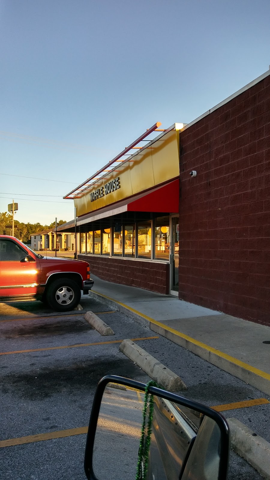 Waffle House | meal takeaway | 6913 Pensacola Blvd, Pensacola, FL 32505, USA | 8504763325 OR +1 850-476-3325