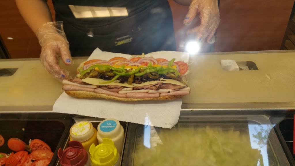 Subway | restaurant | 1200 W Olive Ave, Merced, CA 95348, USA | 2093831300 OR +1 209-383-1300