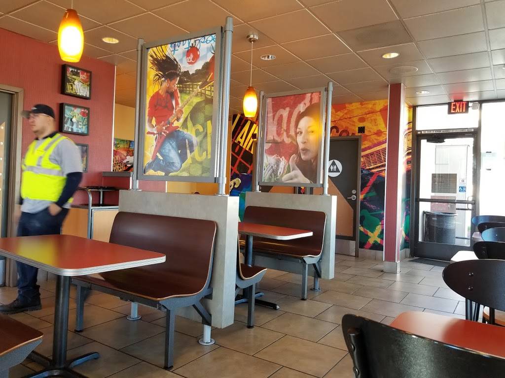 Jack in the Box | restaurant | 2295 N Main St, Walnut Creek, CA 94596, USA | 9259445690 OR +1 925-944-5690