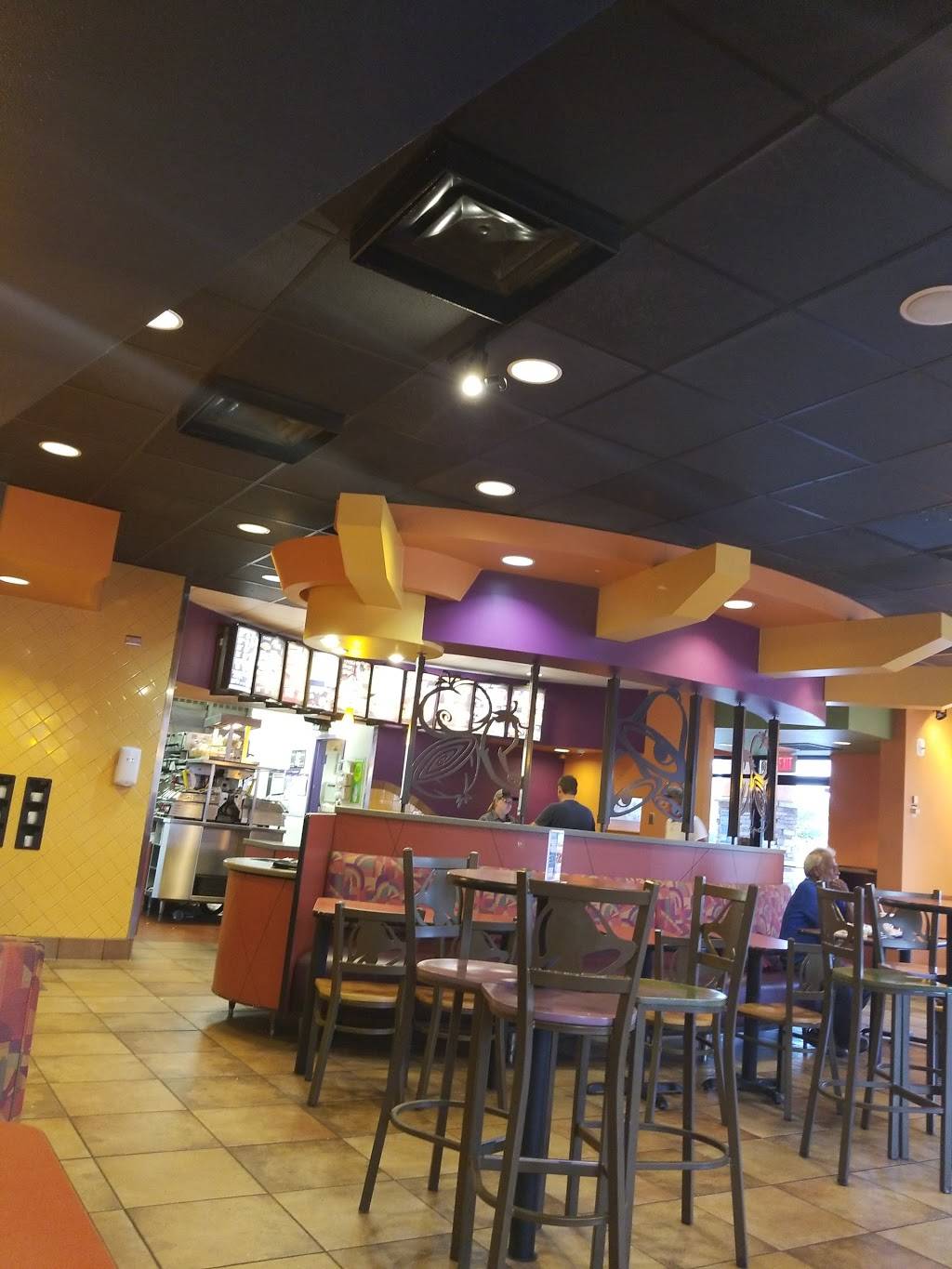 Taco Bell | meal takeaway | 4331 Okeechobee Blvd, West Palm Beach, FL 33409, USA | 5614711818 OR +1 561-471-1818