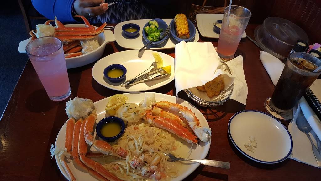 Red Lobster | restaurant | 101 S Virginia Ave, Tifton, GA 31794, USA | 2293862011 OR +1 229-386-2011