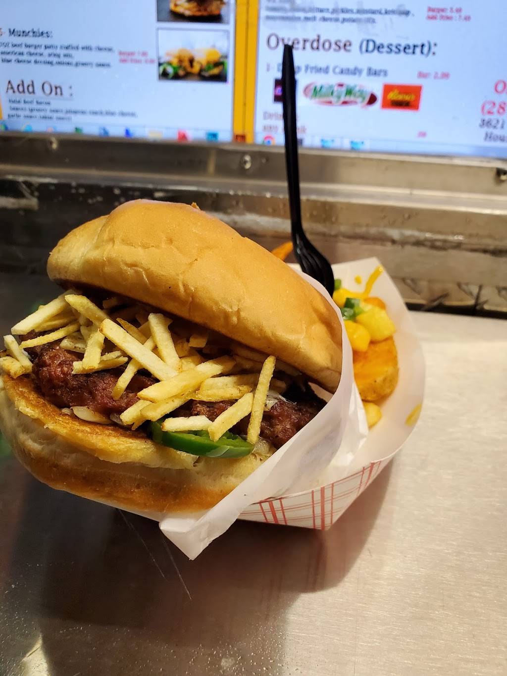 Groovy Burger | restaurant | 8621 Westheimer Rd, Houston, TX 77063, USA | 2814166343 OR +1 281-416-6343