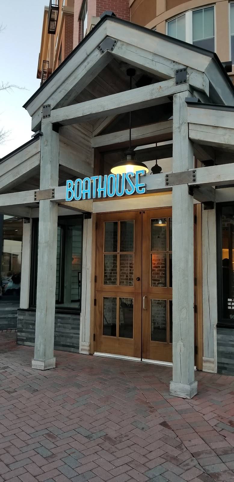 The Boathouse at Short Pump Town Center | restaurant | 11800 W Broad St #950, Richmond, VA 23233, USA | 8043607200 OR +1 804-360-7200
