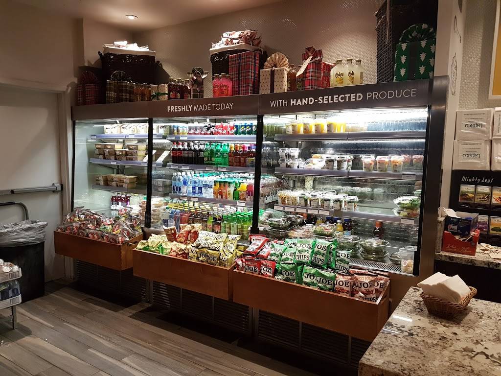 The Pickle Barrel | restaurant | 1 Yorkdale Rd, North York, ON M6A 2T9, Canada | 4167858881 OR +1 416-785-8881