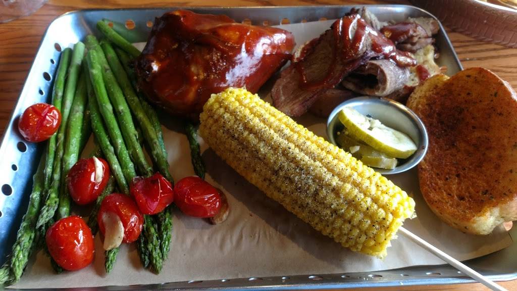 Chilis Grill & Bar | meal takeaway | 1752 E Market St, Harrisonburg, VA 22801, USA | 5405641142 OR +1 540-564-1142