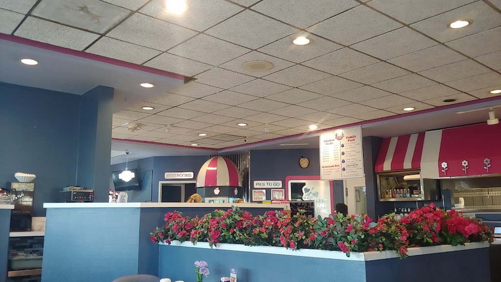 The Apple Peddler Restaurant | restaurant | 7405 OR-62, White City, OR 97503, USA | 5418268330 OR +1 541-826-8330