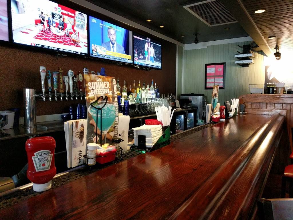 Chilis Grill & Bar | meal takeaway | 2794 E Fowler Ave, Tampa, FL 33612, USA | 8139721134 OR +1 813-972-1134