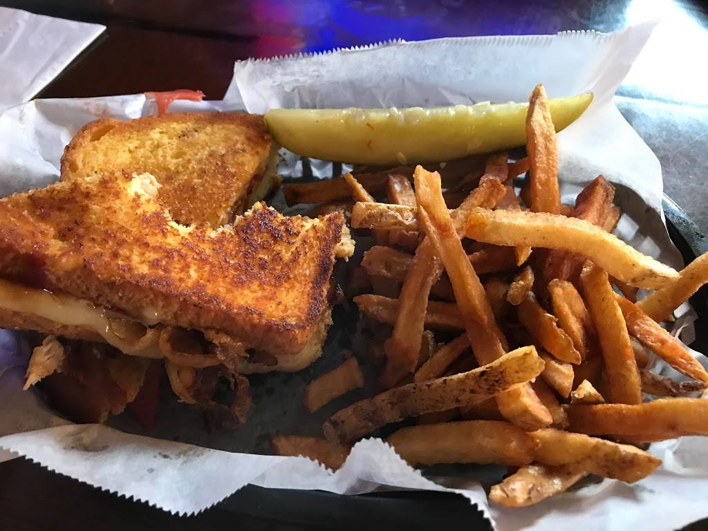 Thirsty First | restaurant | 280 Central St, Lowell, MA 01852, USA | 9784547600 OR +1 978-454-7600