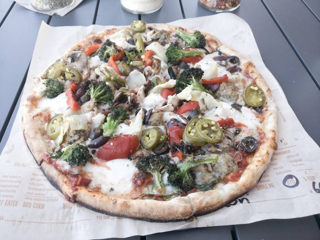 Blaze Pizza | meal takeaway | 3980 Thousand Oaks Blvd, Thousand Oaks, CA 91362, USA | 8057281217 OR +1 805-728-1217