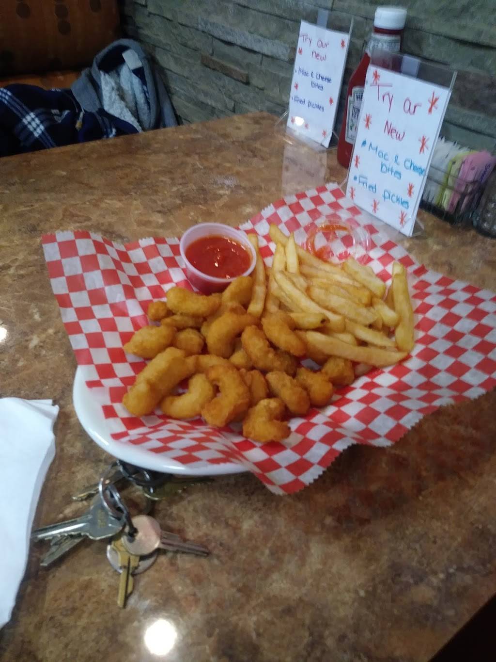 Bet & Jessies Fish & Chips | restaurant | 27206 Grand River Ave, Redford Charter Twp, MI 48240, USA | 3135345550 OR +1 313-534-5550