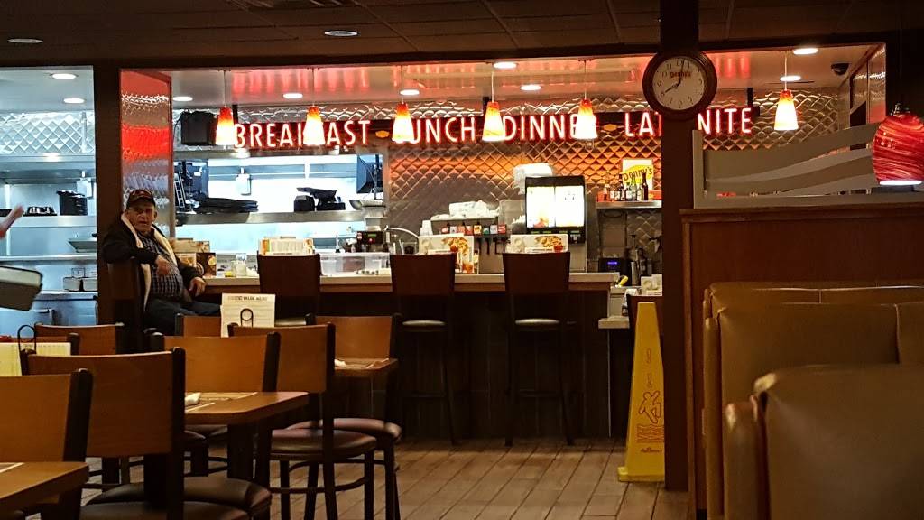 Dennys | restaurant | 30 E Herndon Ave, Fresno, CA 93720, USA | 5594355638 OR +1 559-435-5638