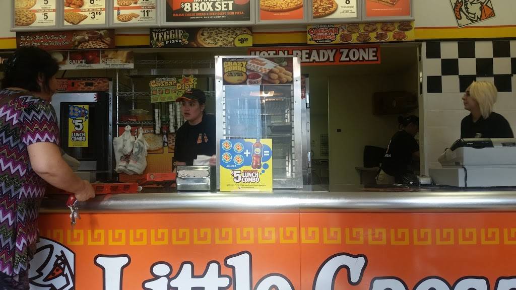 Little Caesars Pizza | meal takeaway | 4 Bellevue Park Plaza, Belleville, IL 62226, USA | 6183559577 OR +1 618-355-9577
