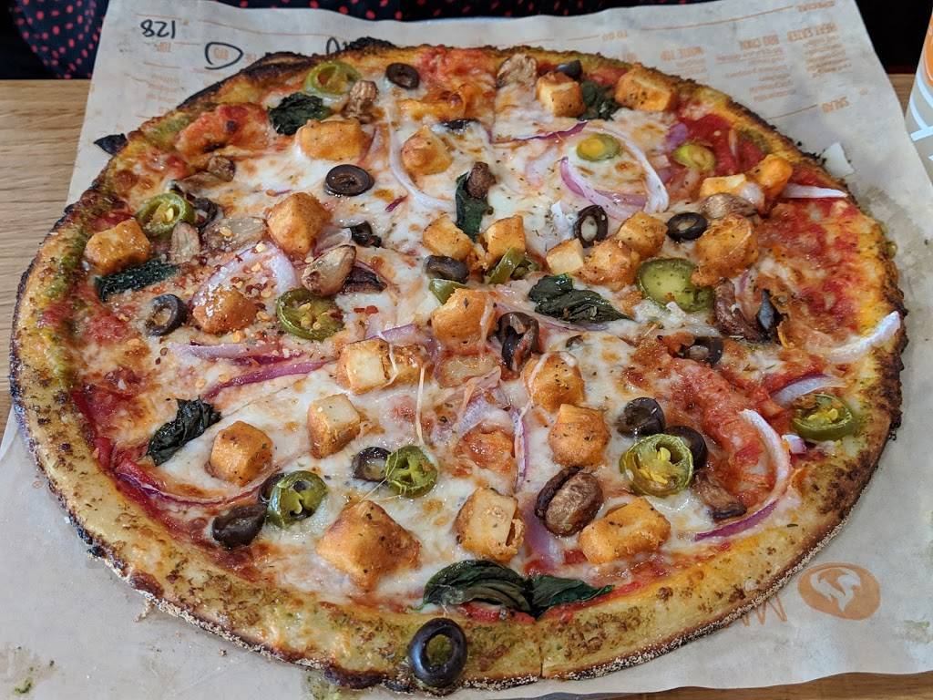 Blaze Pizza | meal takeaway | 301 W Esplanade Dr, Oxnard, CA 93036, USA | 8057277121 OR +1 805-727-7121