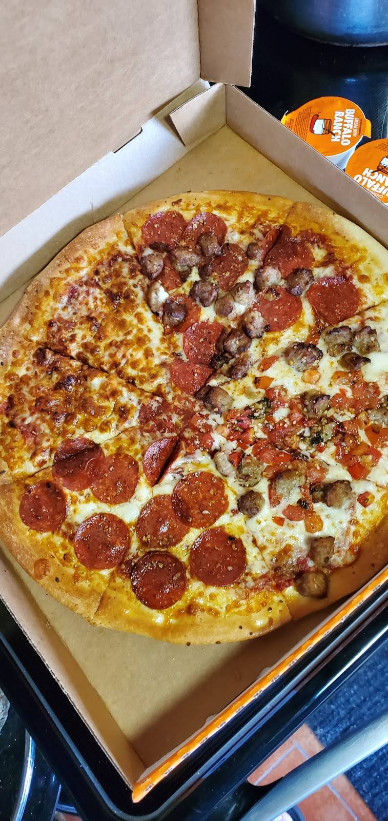 Little Caesars Pizza | meal takeaway | 4100 SW 67th Ave, Miami, FL 33155, USA | 3056617202 OR +1 305-661-7202