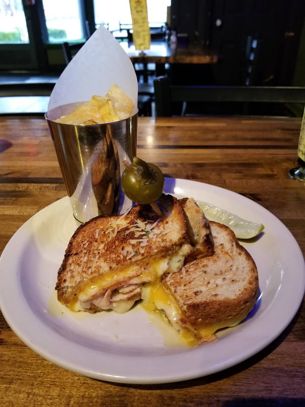 Hammontrees Grilled Cheese | restaurant | 113 W Walnut St, Rogers, AR 72756, USA | 4792025977 OR +1 479-202-5977