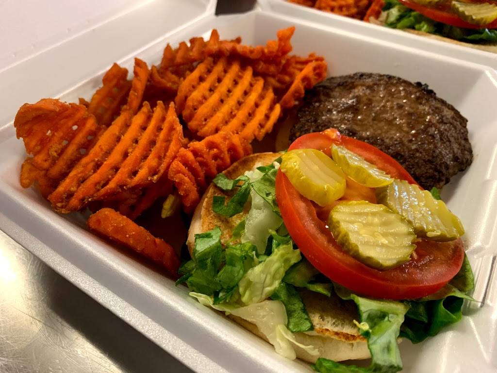 Christina’s Place | restaurant | 114 S Leona St, Orange Grove, TX 78372, USA | 3614904112 OR +1 361-490-4112