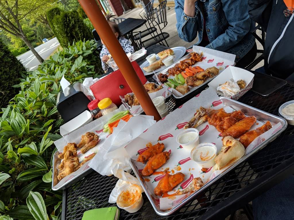 Bruceskis Stone Oven Pizza | restaurant | 1584 McNeil St #100, DuPont, WA 98327, USA | 2539124305 OR +1 253-912-4305