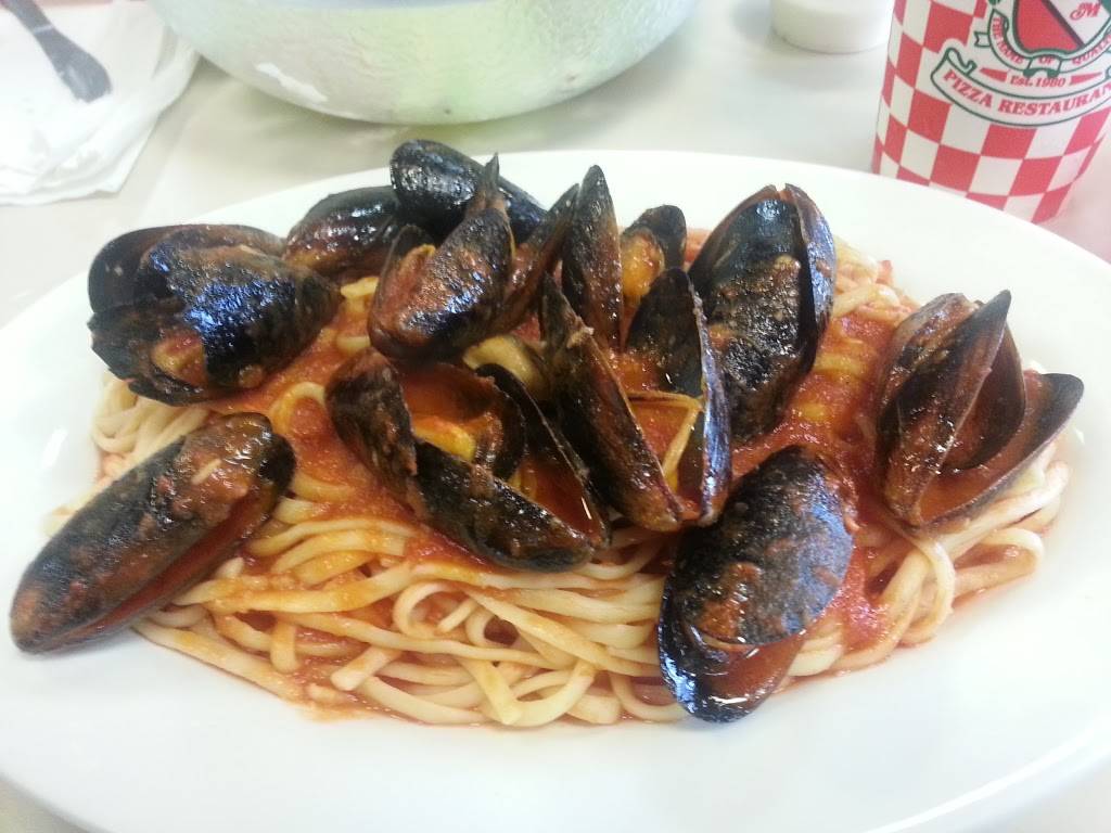 A & M Pizza Restaurant | restaurant | 626 Quentin Rd, Lebanon, PA 17042, USA | 7172739330 OR +1 717-273-9330