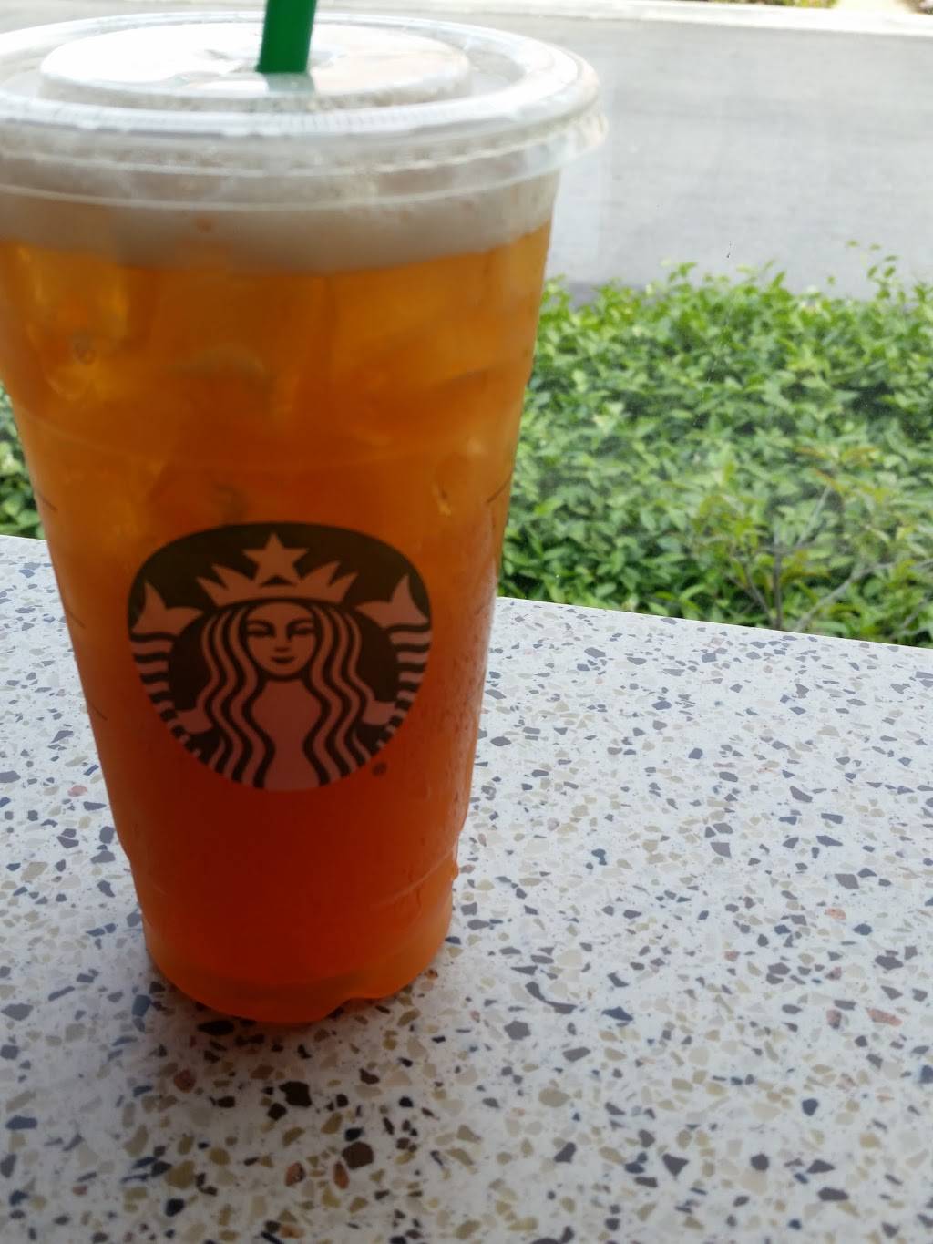 Starbucks | cafe | 9801 Hageman Rd, Bakersfield, CA 93312, USA | 6615875107 OR +1 661-587-5107