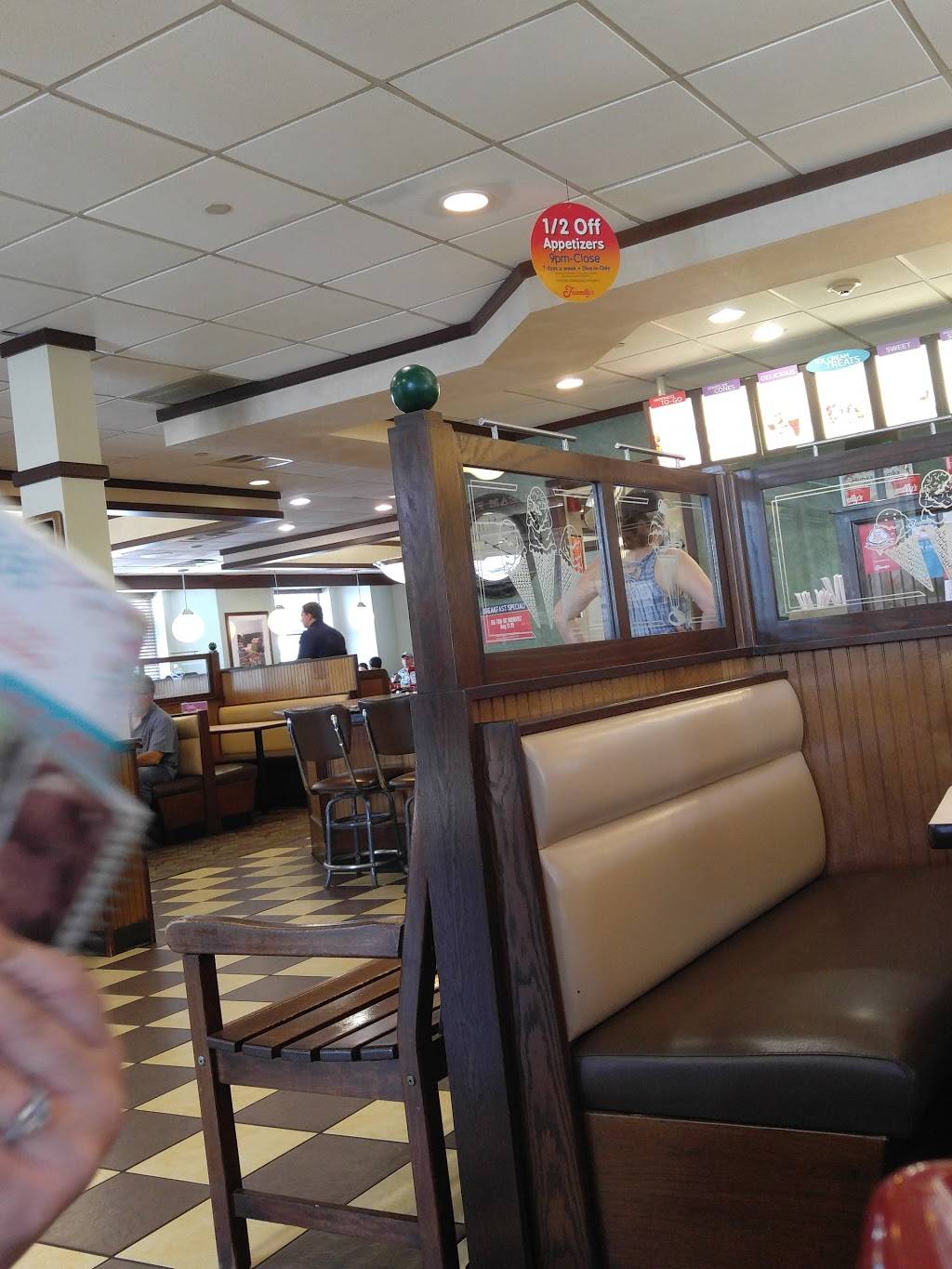 Friendlys | restaurant | 4812 Sunrise Hwy, Massapequa Park, NY 11762, USA | 5165413757 OR +1 516-541-3757