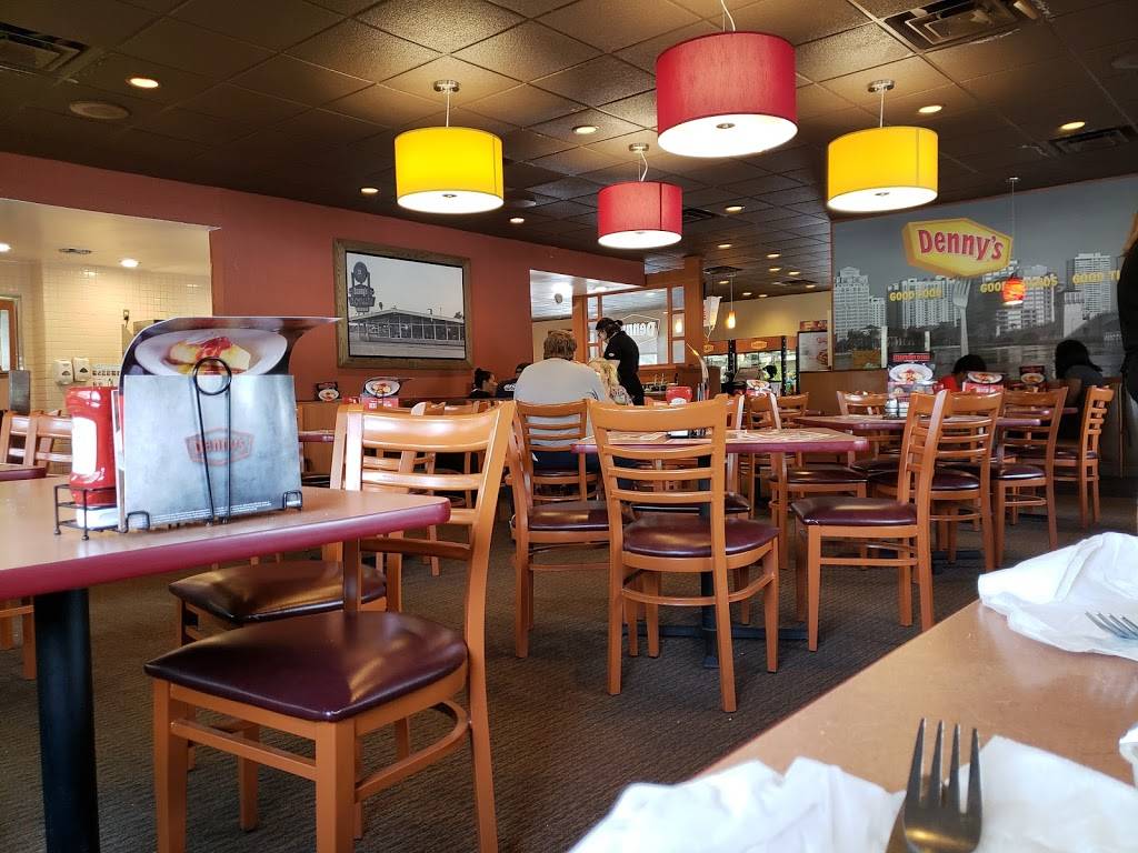 Dennys | restaurant | 300 Civic Center Way, Royal Palm Beach, FL 33411, USA | 5617937050 OR +1 561-793-7050