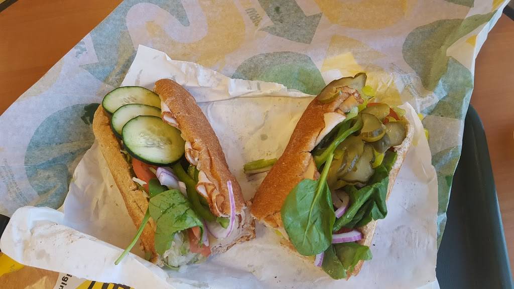 Subway | restaurant | 4621 E Ave S Unit D-102, Palmdale, CA 93552, USA | 6615330300 OR +1 661-533-0300