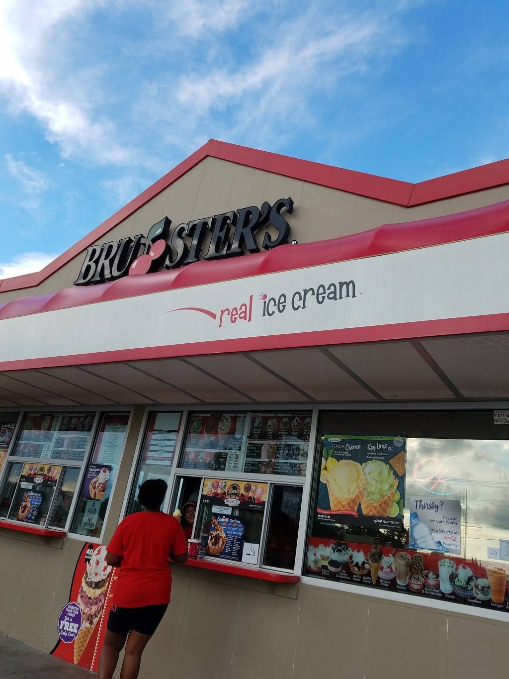 Brusters Real Ice Cream | restaurant | 405 S Buncombe Rd, Greer, SC 29650, USA | 8648792323 OR +1 864-879-2323