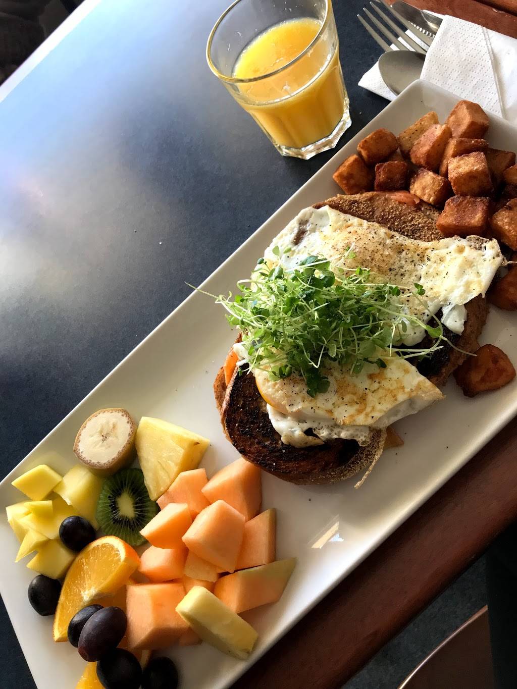 Cafe Resto Coeur De Province | restaurant | 422 Chemin Pierre Péladeau, Sainte-Adèle, QC J8B 1Z4, Canada | 4502296598 OR +1 450-229-6598