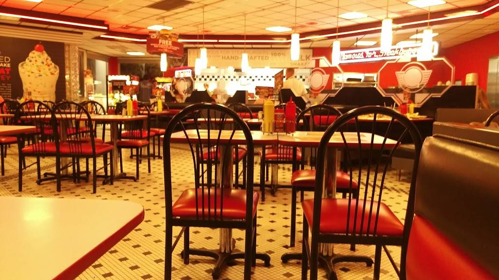 Steak n Shake | restaurant | 3800 SW College Rd, Ocala, FL 34474, USA | 3528731994 OR +1 352-873-1994