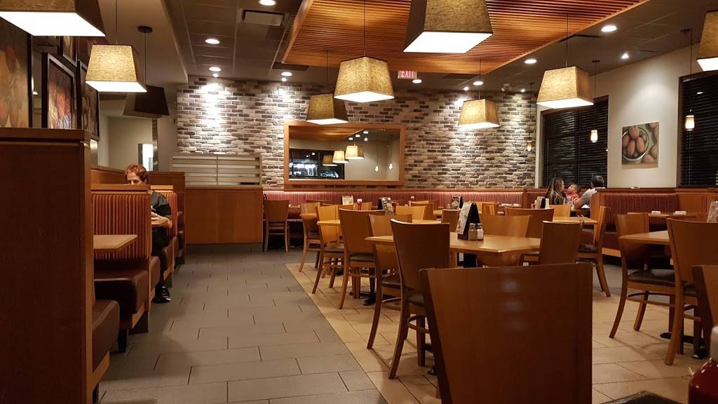 Swiss Chalet | restaurant | 491 Towerhill Rd, Peterborough, ON K9H 7S3, Canada | 7057457997 OR +1 705-745-7997