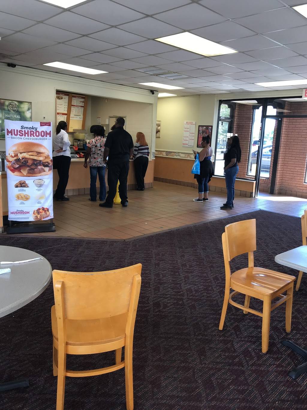 Wendys | restaurant | 5133 Norwood Ave, Jacksonville, FL 32208, USA | 9047683757 OR +1 904-768-3757