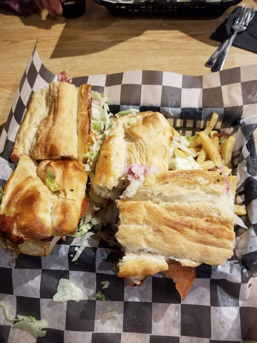 Mancinos of Jackson | restaurant | 3938, 3017 Wildwood Ave, Jackson, MI 49202, USA | 5177891021 OR +1 517-789-1021