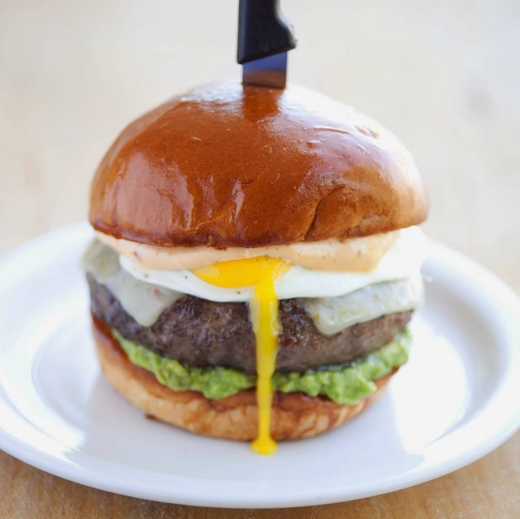 Slaters 50/50 | restaurant | 2750 Dewey Rd #193, San Diego, CA 92106, USA | 6193982600 OR +1 619-398-2600