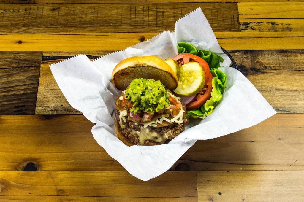 Gulf Gate Food + Beer | restaurant | 6528 Superior Ave, Sarasota, FL 34231, USA | 9419523361 OR +1 941-952-3361